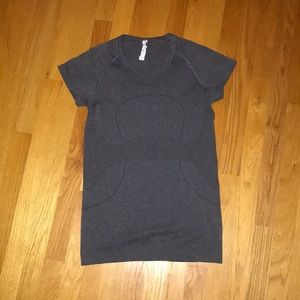 Lululemon Swiftly Tech Top
